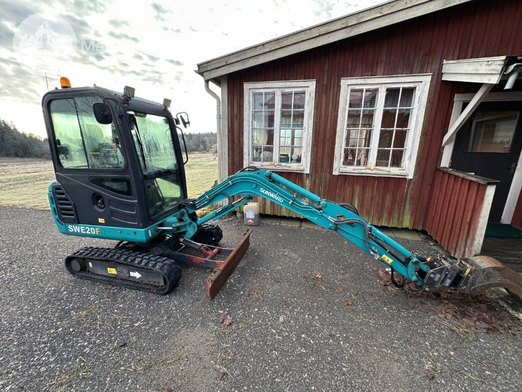 Sunward SWE 20 F med släp! - Mini excavator: picture 3 Sunward SWE 20 F med släp! - Mini excavator: picture 3