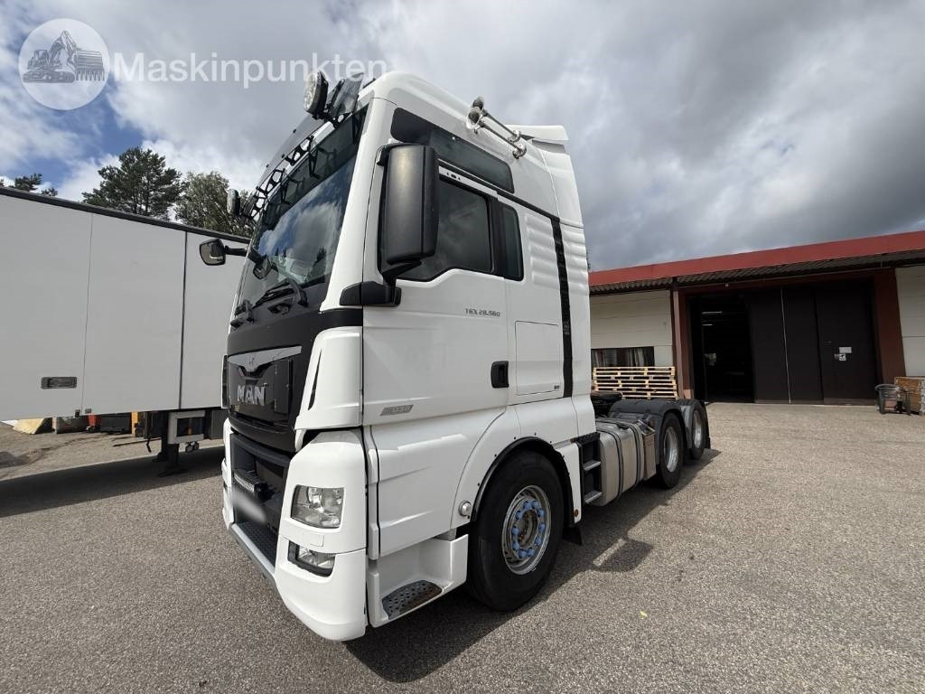 MAN TGX 25.560 - Tractor unit: picture 1 MAN TGX 25.560 - Tractor unit: picture 1