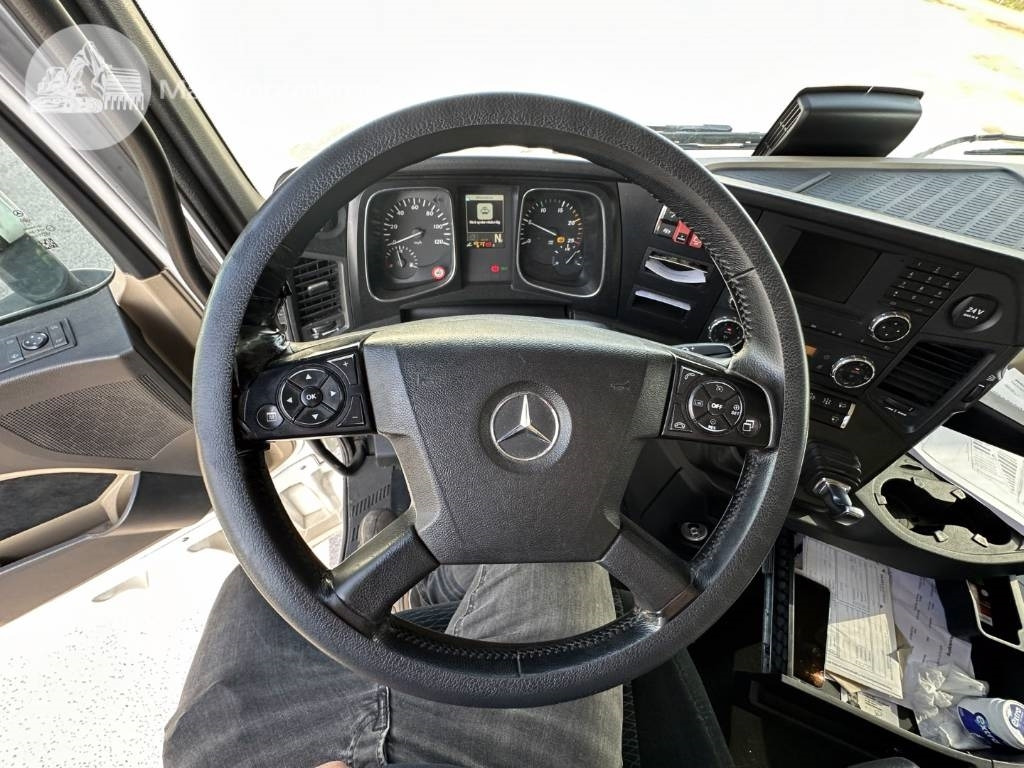 Tractor unit Mercedes-Benz Actros 2545: picture 22