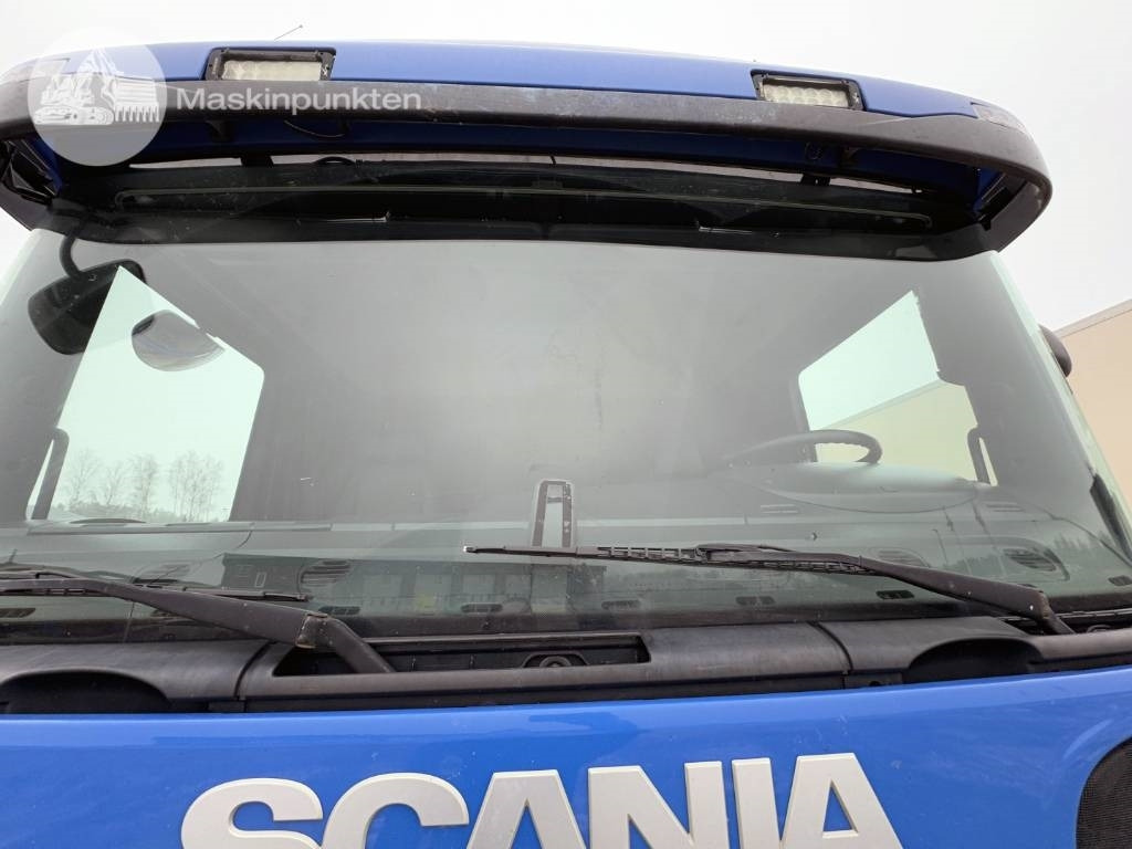 Tractor unit Scania P 450: picture 44