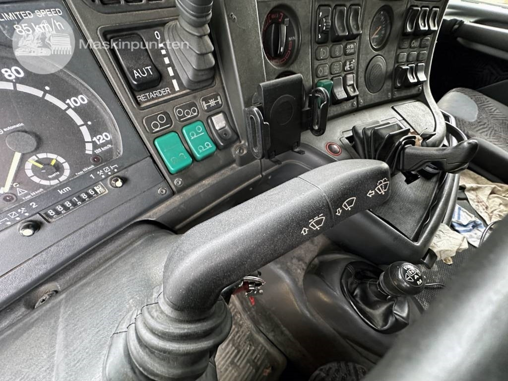 Tractor unit Scania R 164-580 EPA: picture 28