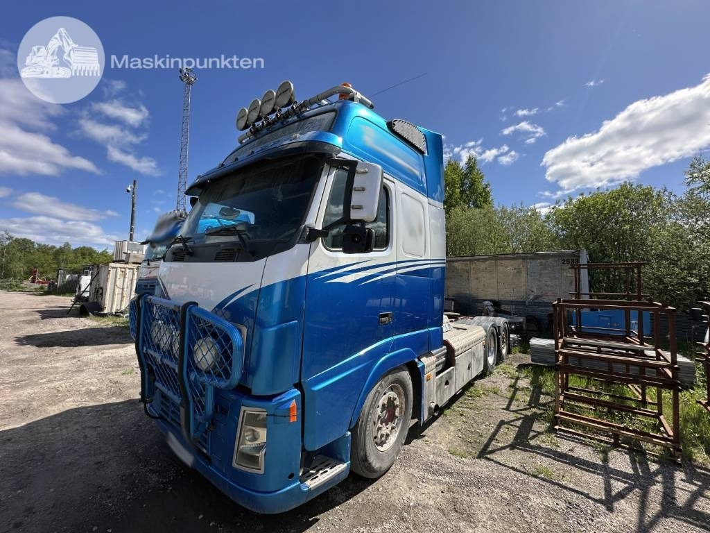 Volvo FH 12 460 - Tractor unit: picture 1 Volvo FH 12 460 - Tractor unit: picture 1