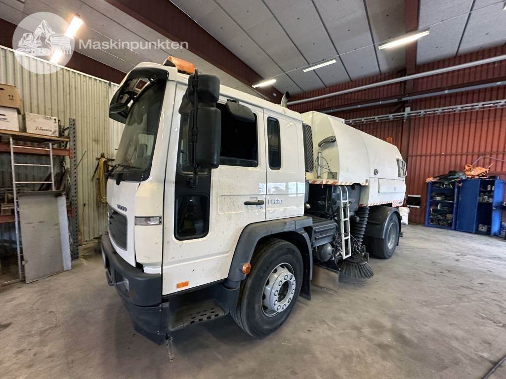 Volvo FL 618 - Garbage truck: picture 1 Volvo FL 618 - Garbage truck: picture 1