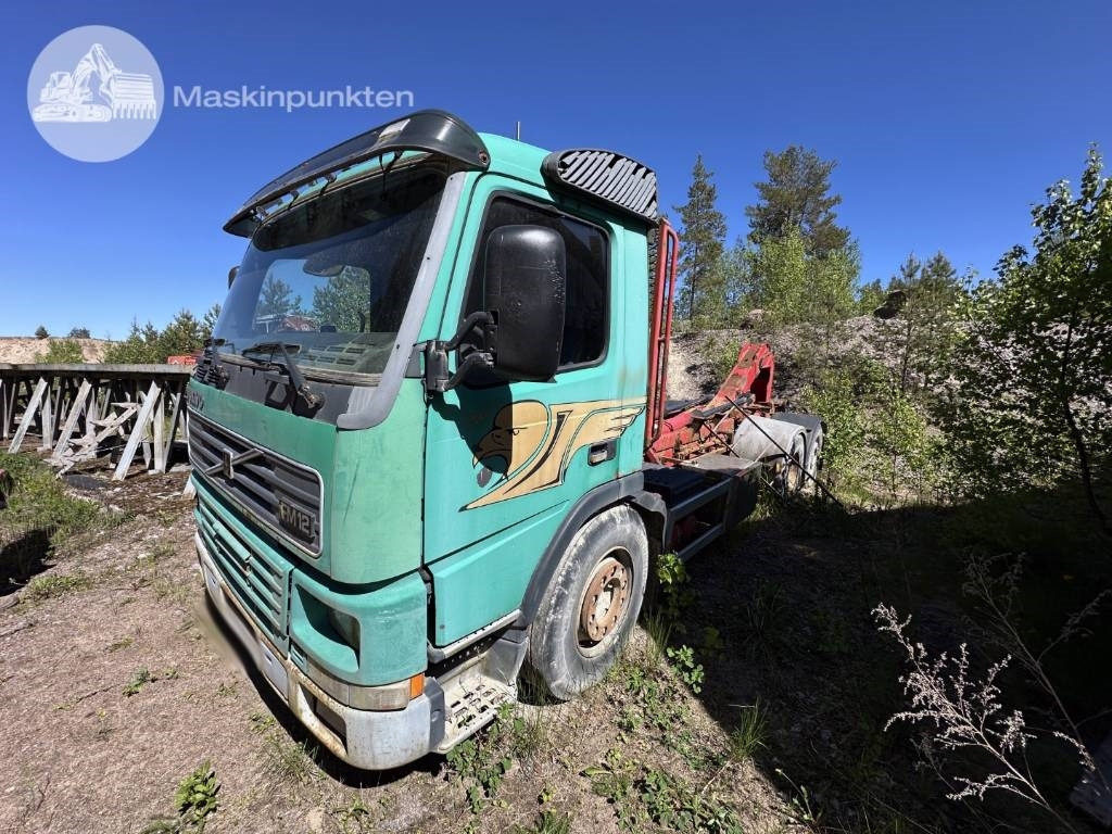 Volvo FM 12 420 - Hook lift truck: picture 1 Volvo FM 12 420 - Hook lift truck: picture 1