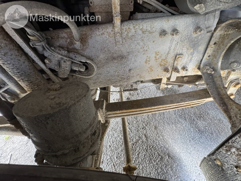 Container transporter/ Swap body truck Volvo FM 440 CAMELEONT + BERFLAK + BETONGBLANDARE: picture 7