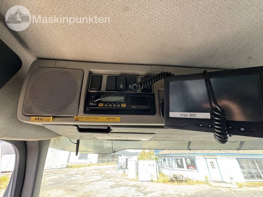 Container transporter/ Swap body truck Volvo FM 440 CAMELEONT + BERFLAK + BETONGBLANDARE: picture 39