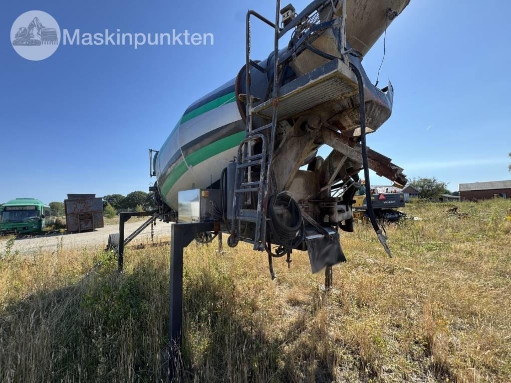 Container transporter/ Swap body truck Volvo FM 440 CAMELEONT + BERFLAK + BETONGBLANDARE: picture 50