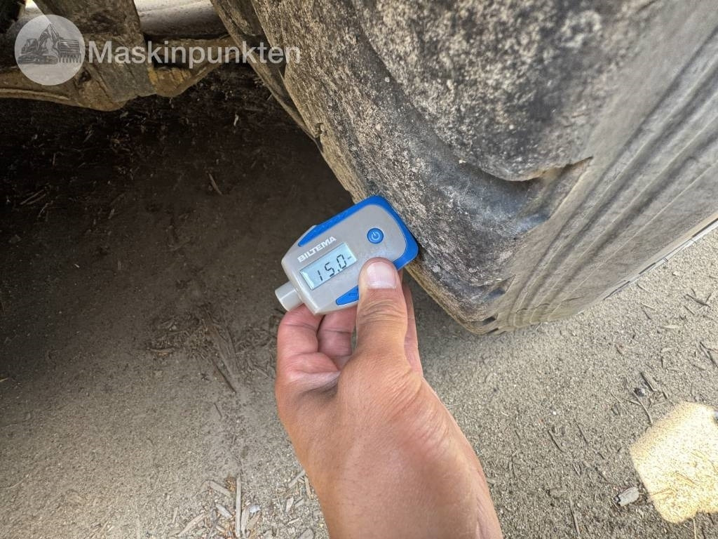 Container transporter/ Swap body truck Volvo FM 440 CAMELEONT + BERFLAK + BETONGBLANDARE: picture 22