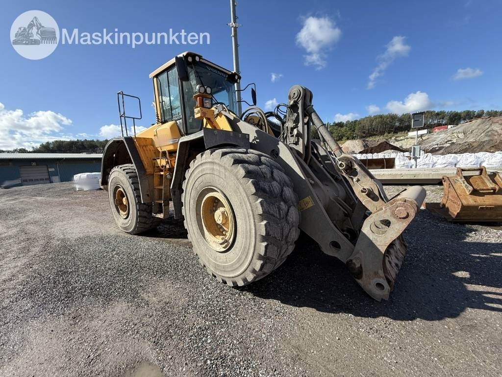Volvo L 180 F - Wheel loader: picture 3 Volvo L 180 F - Wheel loader: picture 3