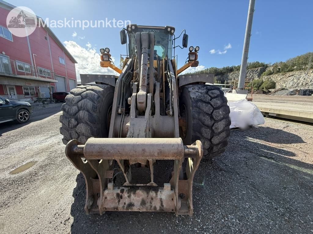 Volvo L 180 F - Wheel loader: picture 2 Volvo L 180 F - Wheel loader: picture 2