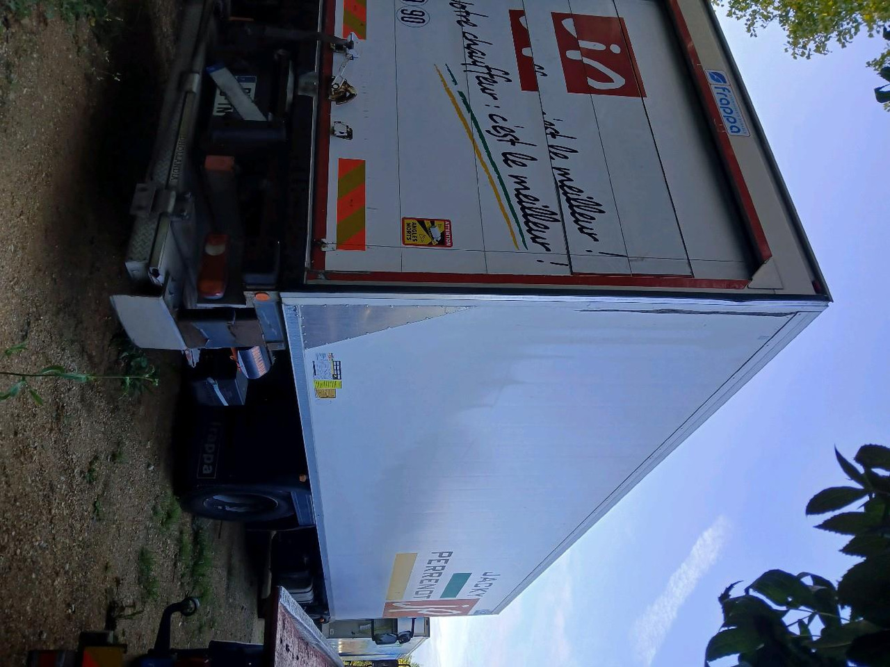 IVECO PORTEUR FRIGO 190E32 - Refrigerator truck: picture 3 IVECO PORTEUR FRIGO 190E32 - Refrigerator truck: picture 3