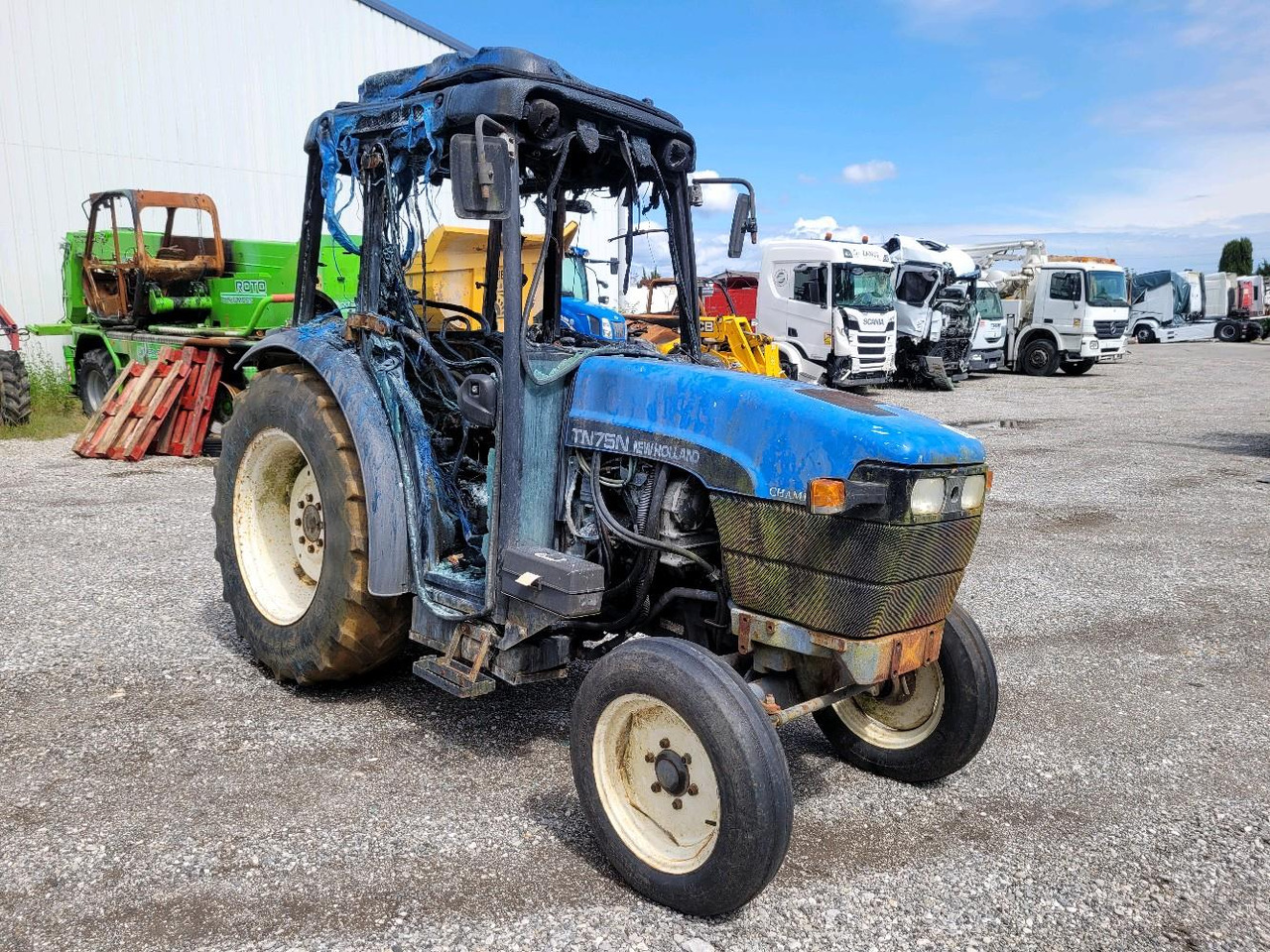 NEW HOLLAND TN75N - Farm tractor: picture 1 NEW HOLLAND TN75N - Farm tractor: picture 1