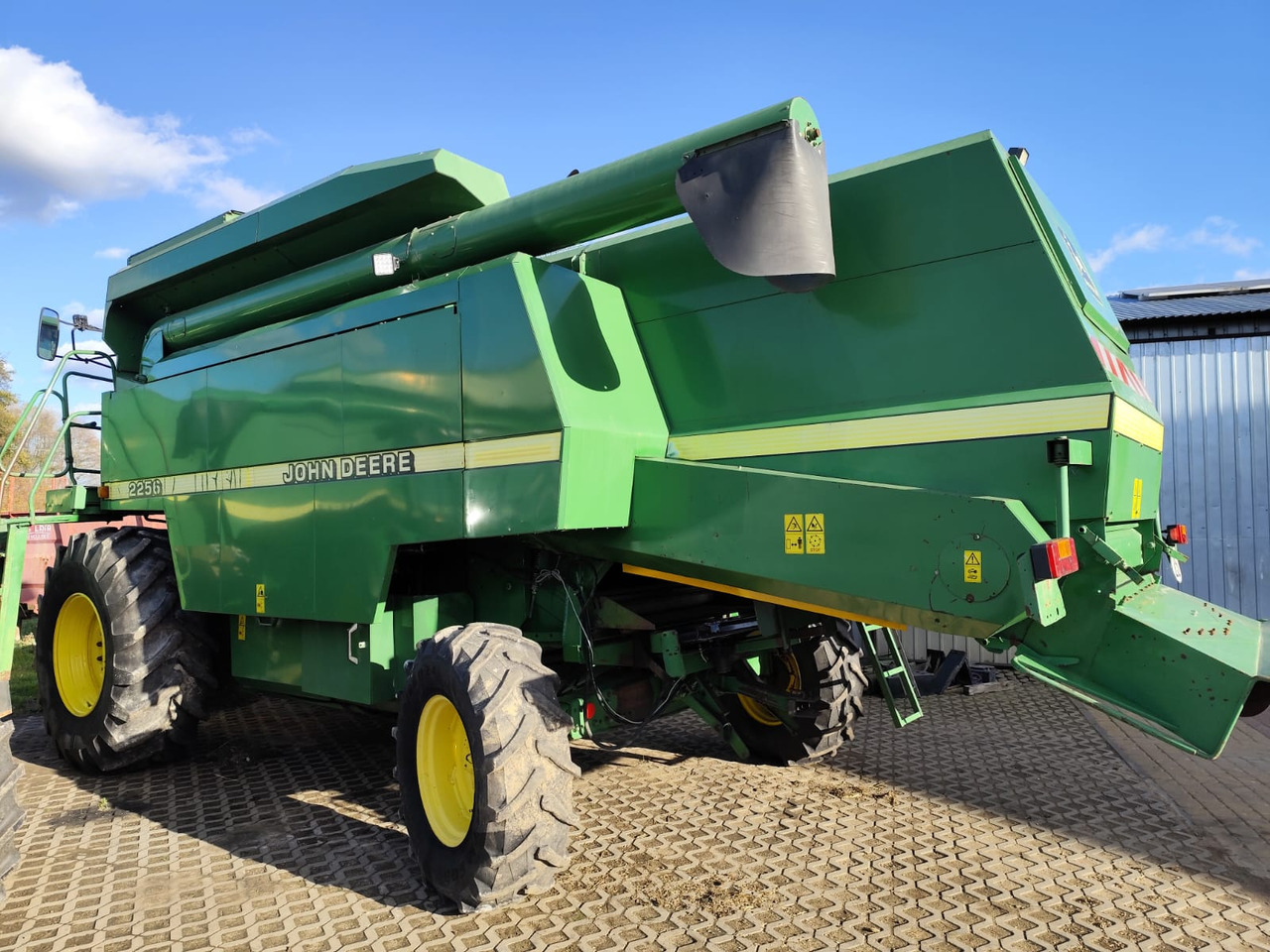 John Deere 2256 - Combine harvester: picture 5 John Deere 2256 - Combine harvester: picture 5