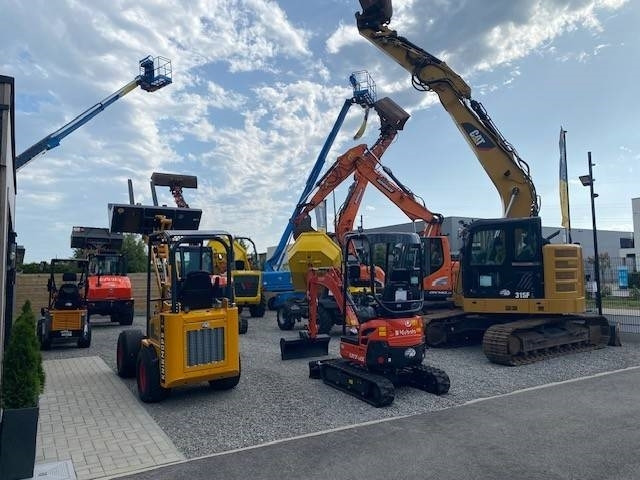 CAT 325 FL CR - Crawler excavator: picture 3 CAT 325 FL CR - Crawler excavator: picture 3