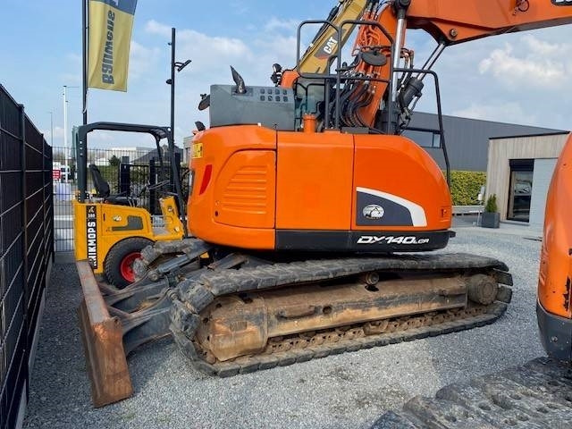 Crawler excavator Hitachi 135 US-6: picture 37