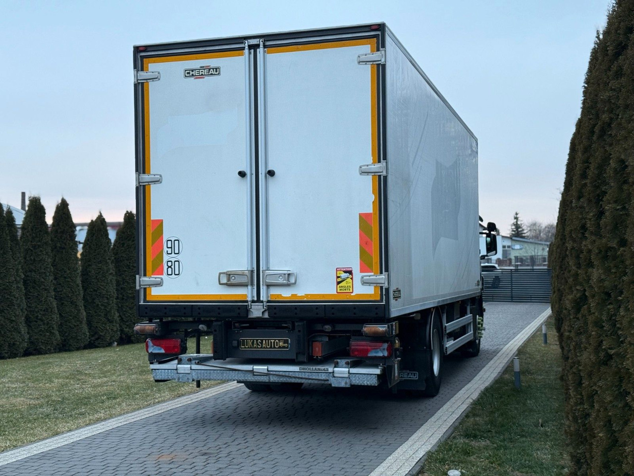 Scania P280 CHEREAU CARRIER - Refrigerator truck: picture 4 Scania P280 CHEREAU CARRIER - Refrigerator truck: picture 4