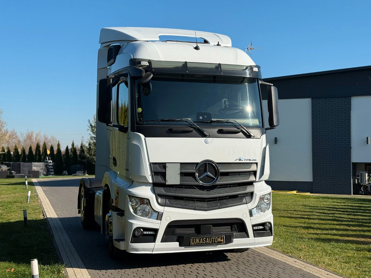 Mercedes-Benz ACTROS 1845 - Tractor unit: picture 3 Mercedes-Benz ACTROS 1845 - Tractor unit: picture 3