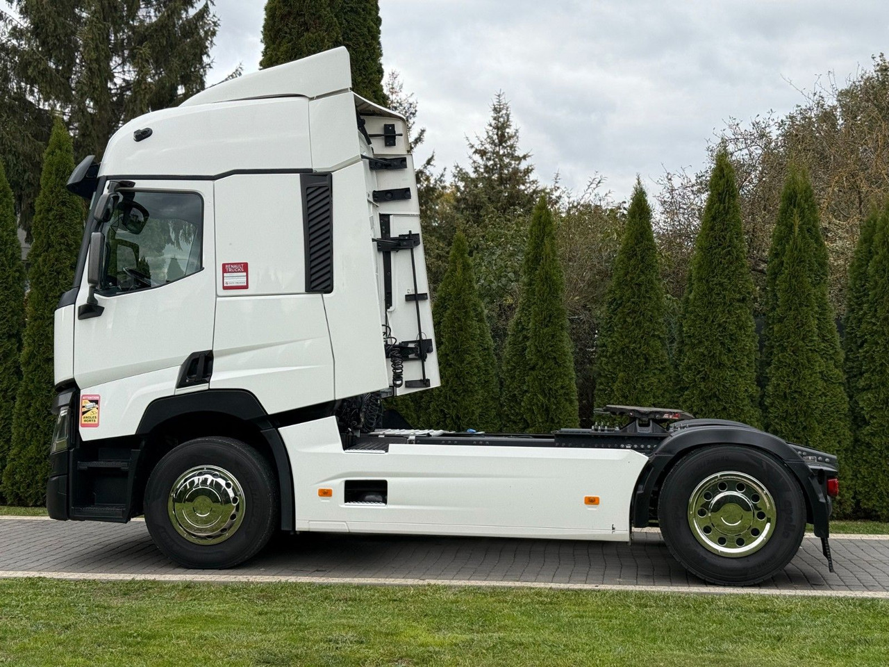 Renault T 480 13 L SPOILER - Tractor unit: picture 5 Renault T 480 13 L SPOILER - Tractor unit: picture 5