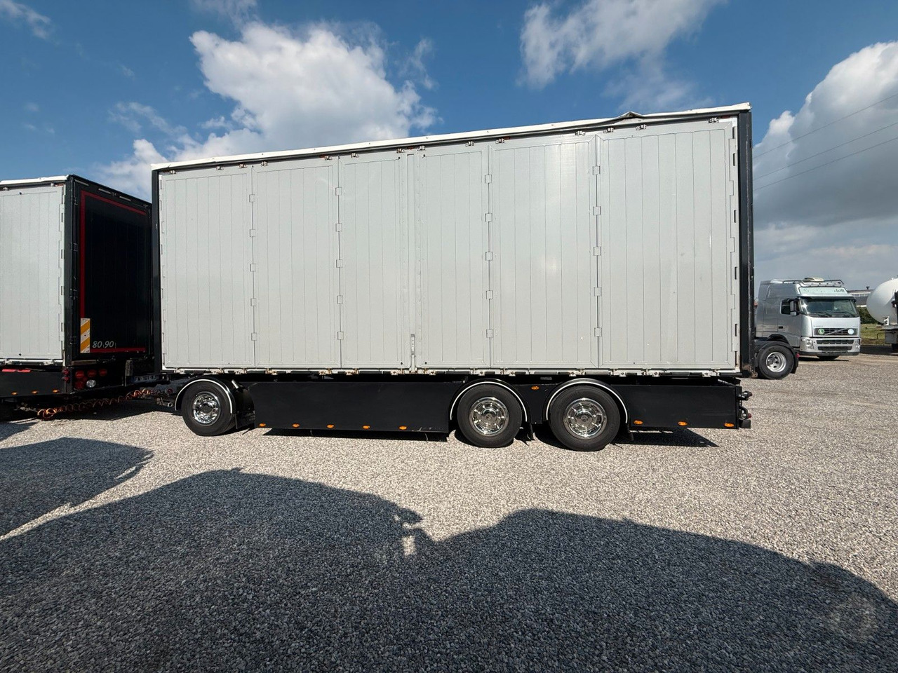 Box truck Volvo FH16 660 HP XL  TANDEM 6x2 LIMITED EDITION: picture 11
