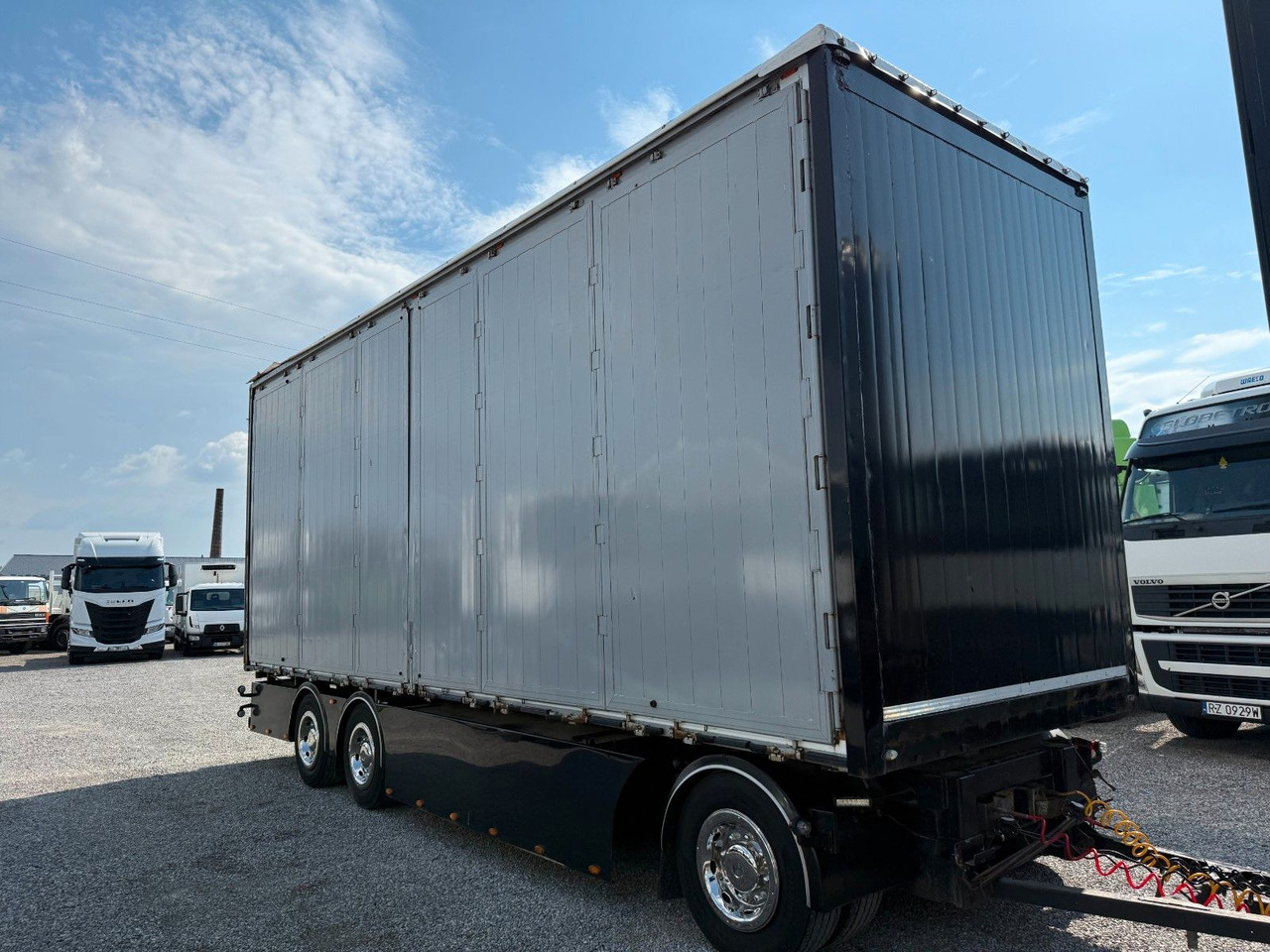 Box truck Volvo FH16 660 HP XL  TANDEM 6x2 LIMITED EDITION: picture 16