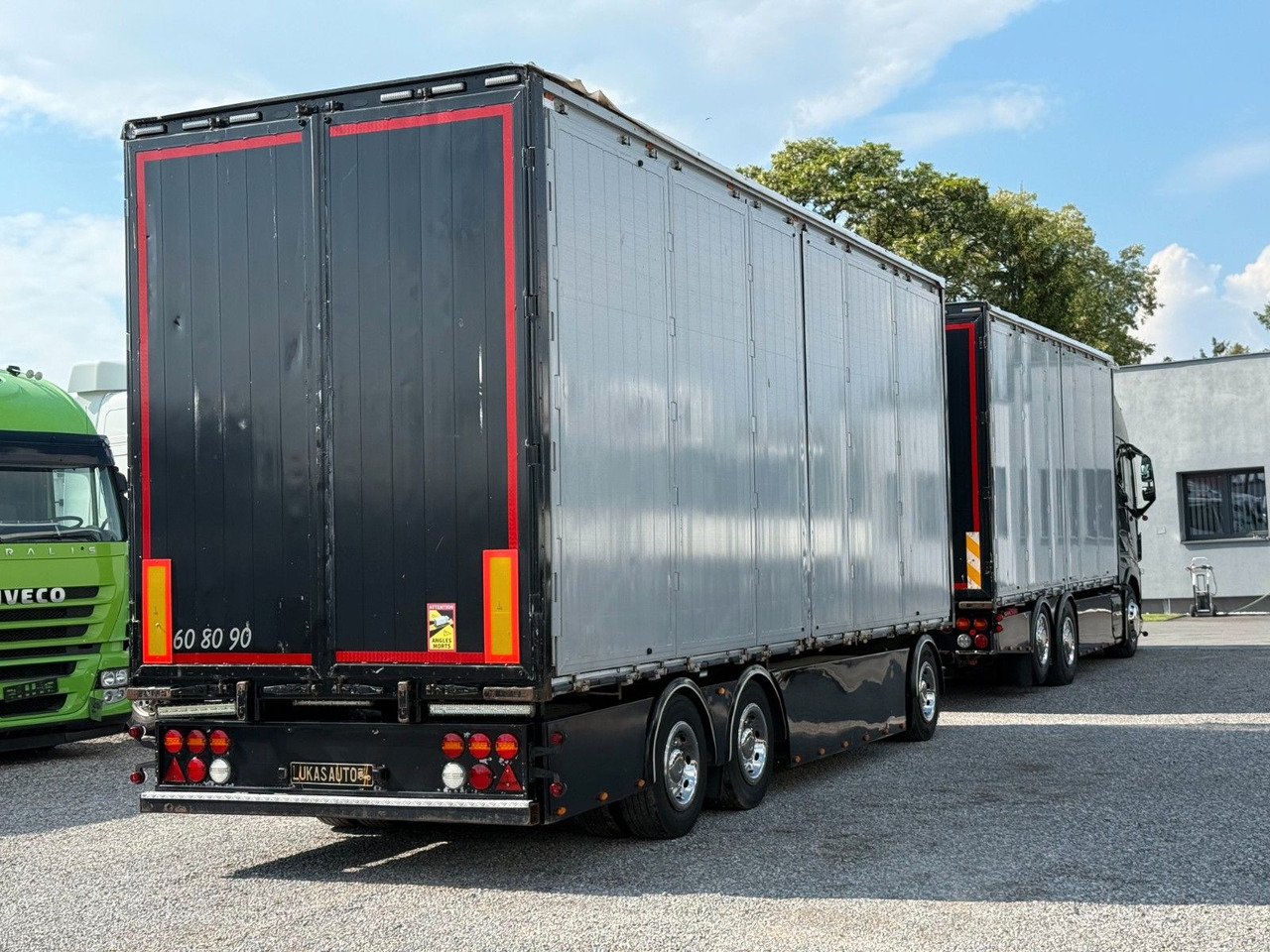 Box truck Volvo FH16 660 HP XL  TANDEM 6x2 LIMITED EDITION: picture 14