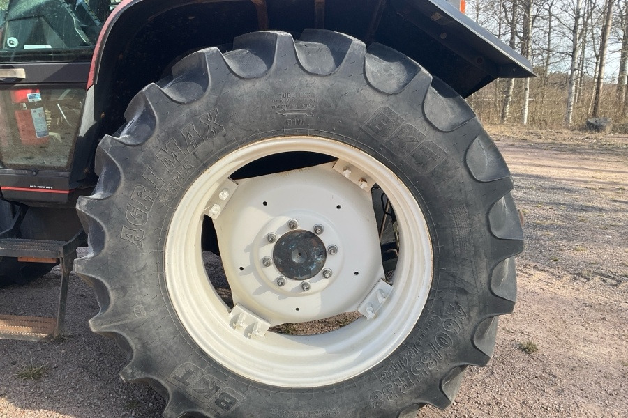 VALMET 6600-4 - Farm tractor: picture 5 VALMET 6600-4 - Farm tractor: picture 5