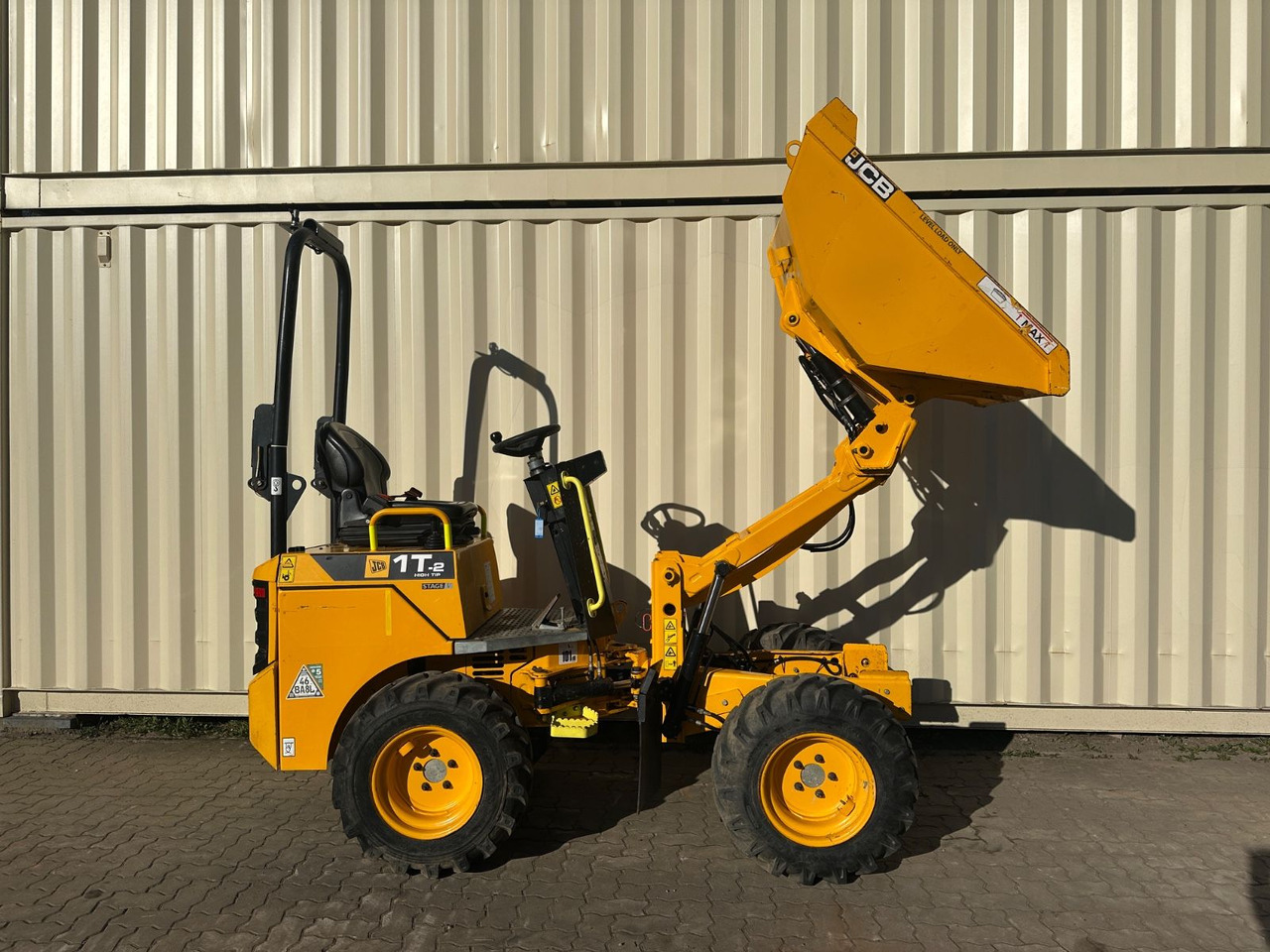 JCB 1T-2 High Tip Dumper, 632 Bh, 1.000 KG - Mini dumper: picture 5 JCB 1T-2 High Tip Dumper, 632 Bh, 1.000 KG - Mini dumper: picture 5