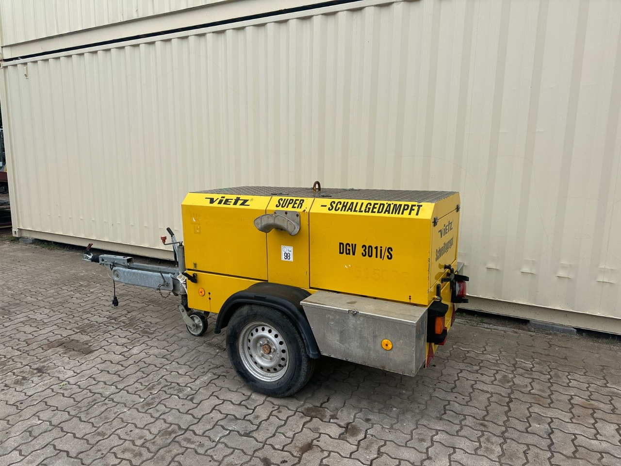 Vietz DGV 301i/S Schweißaggregat / Generator - Generator set: picture 3 Vietz DGV 301i/S Schweißaggregat / Generator - Generator set: picture 3