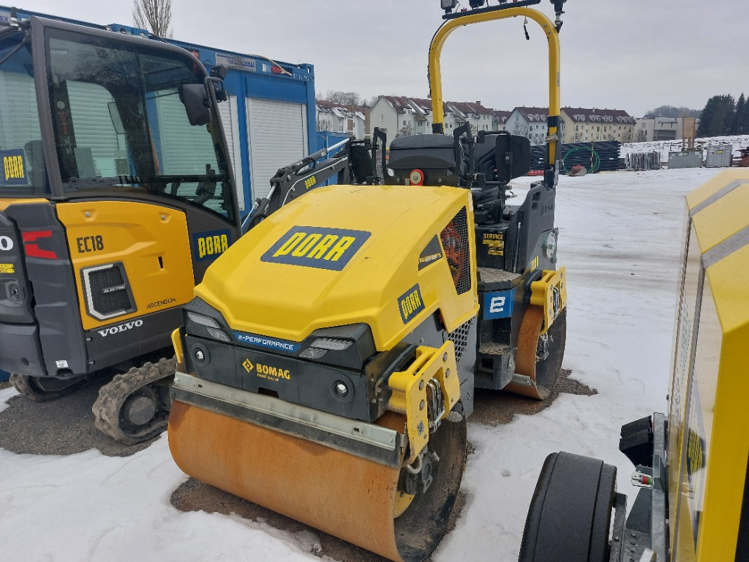 BOMAG DE BW 120 ADe-5 - Roller: picture 1 BOMAG DE BW 120 ADe-5 - Roller: picture 1