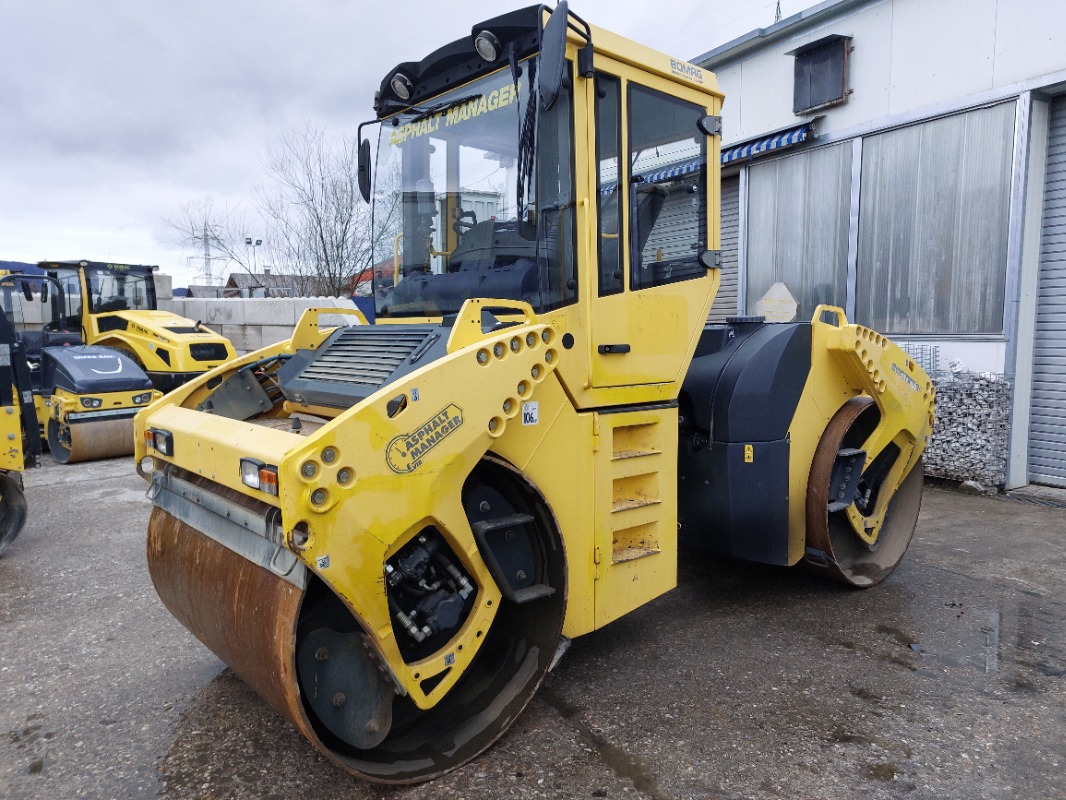BOMAG DE BW 151 AD-4 AM Tier 3 - Roller: picture 1 BOMAG DE BW 151 AD-4 AM Tier 3 - Roller: picture 1