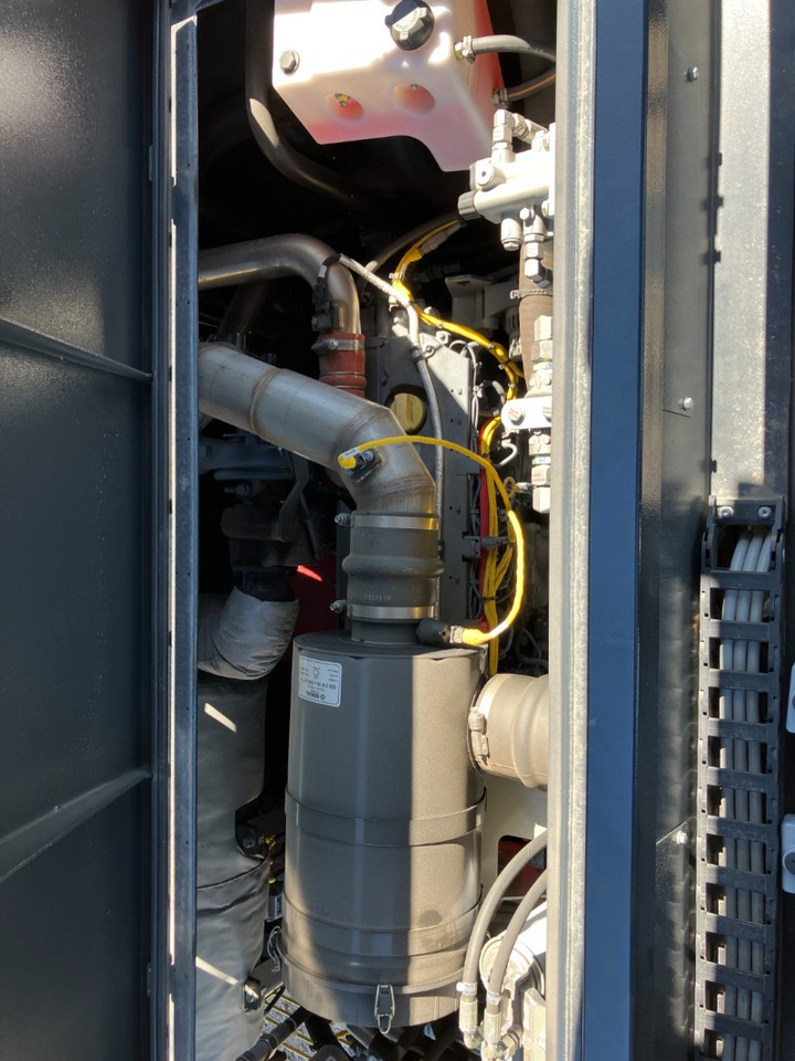 BOMAG IT BF 800 C S600 Stage IIIa/Tier 3 - Asphalt paver: picture 4 BOMAG IT BF 800 C S600 Stage IIIa/Tier 3 - Asphalt paver: picture 4