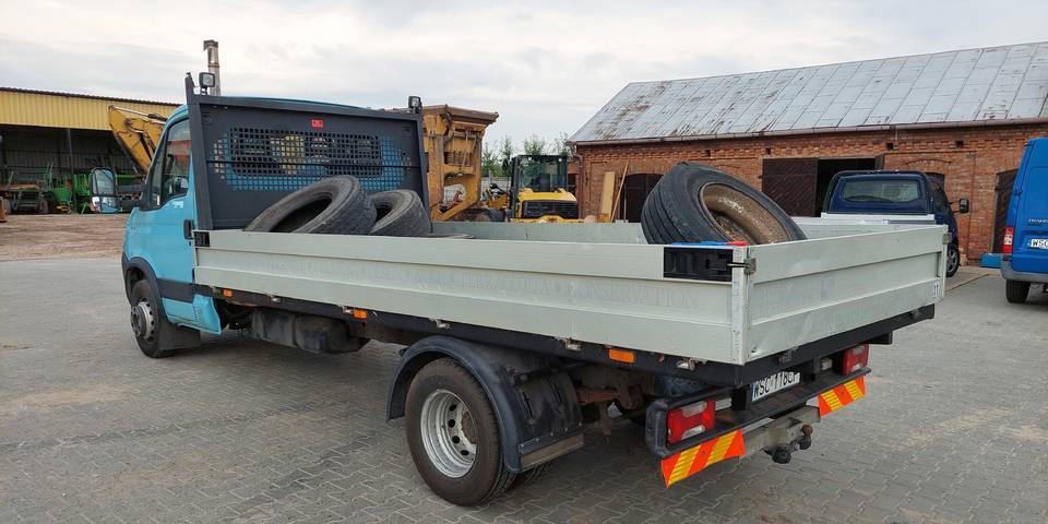 Iveco Daily 65C17 silnik 3.0 skrzynia automat - Flatbed van: picture 3 Iveco Daily 65C17 silnik 3.0 skrzynia automat - Flatbed van: picture 3