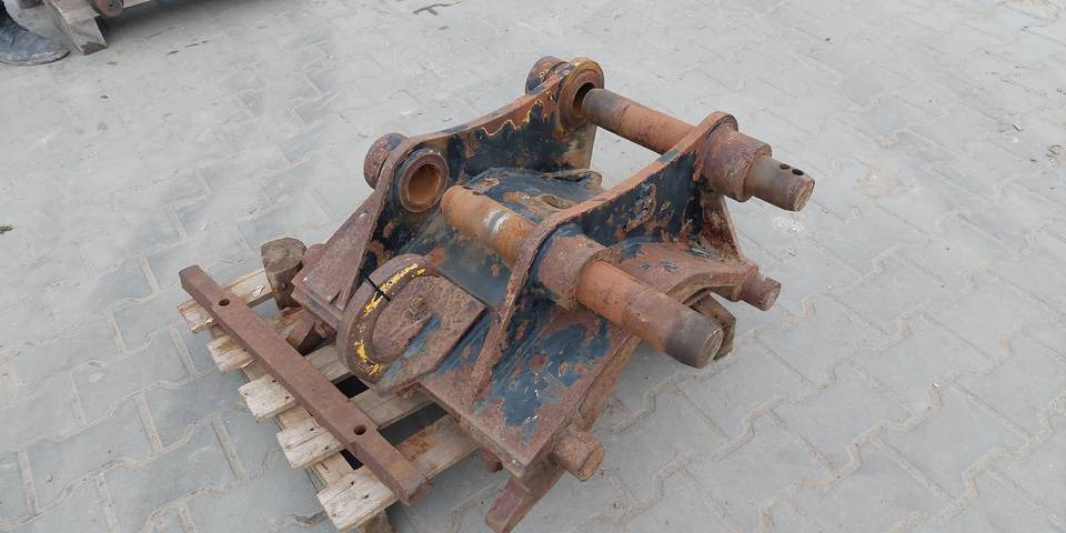 Szybkozłącze Verachtert do koparki Caterpillar - Quick coupler: picture 5 Szybkozłącze Verachtert do koparki Caterpillar - Quick coupler: picture 5