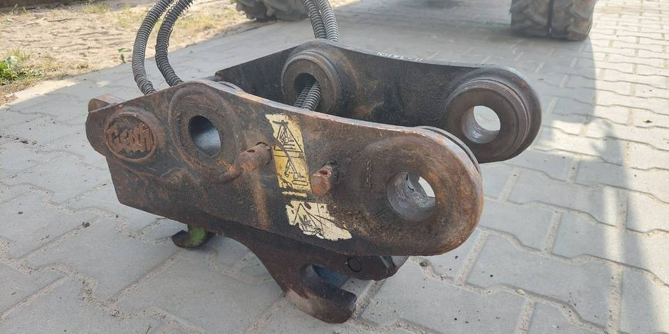 Szybkozłącze hydrauliczne Geith na sworzeń 45mm Kubota U50 - Quick coupler: picture 1 Szybkozłącze hydrauliczne Geith na sworzeń 45mm Kubota U50 - Quick coupler: picture 1