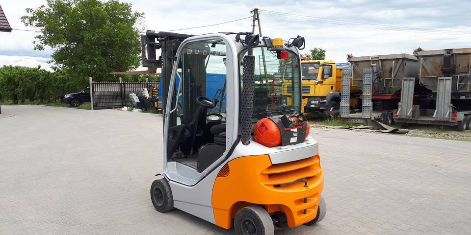 Wózek widłowy Still RX70-20 triplex przesuw - LPG forklift: picture 2 Wózek widłowy Still RX70-20 triplex przesuw - LPG forklift: picture 2