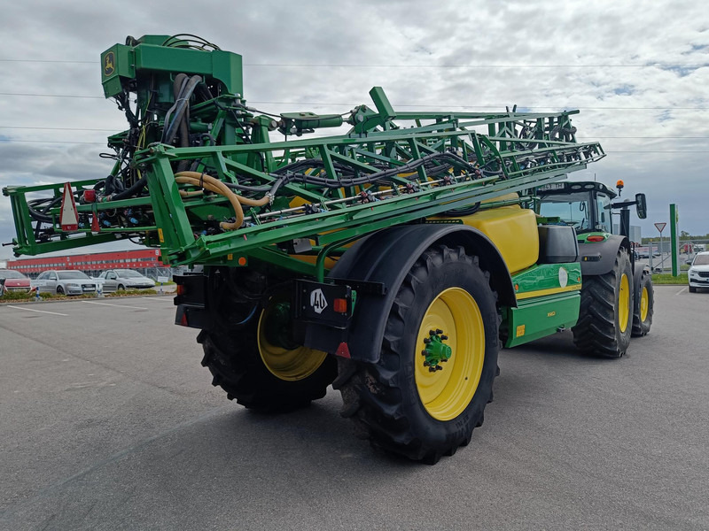 John Deere R962i 36m - Trailed sprayer: picture 3 John Deere R962i 36m - Trailed sprayer: picture 3