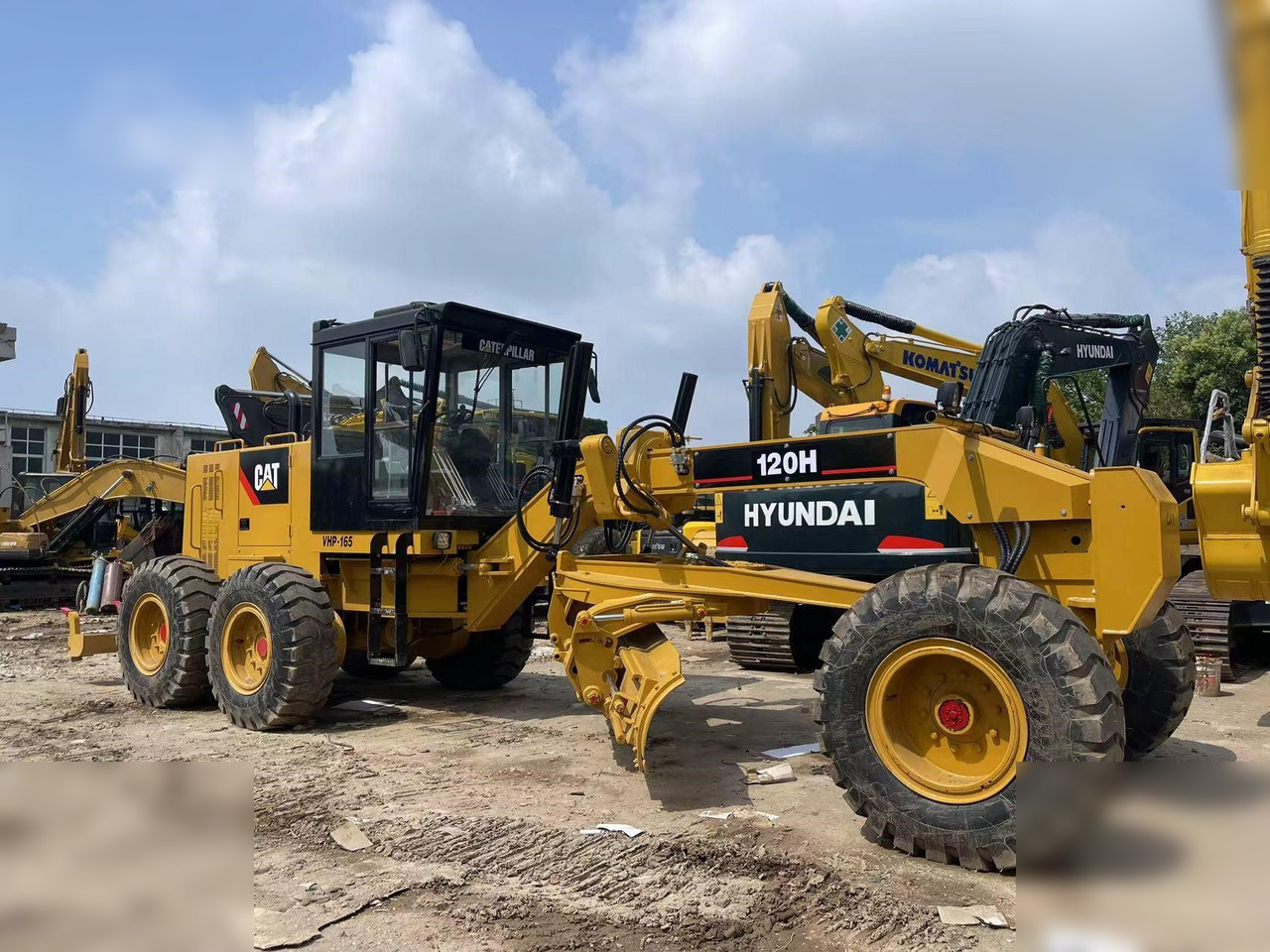 CATERPILLAR 120H - Grader: picture 1 CATERPILLAR 120H - Grader: picture 1