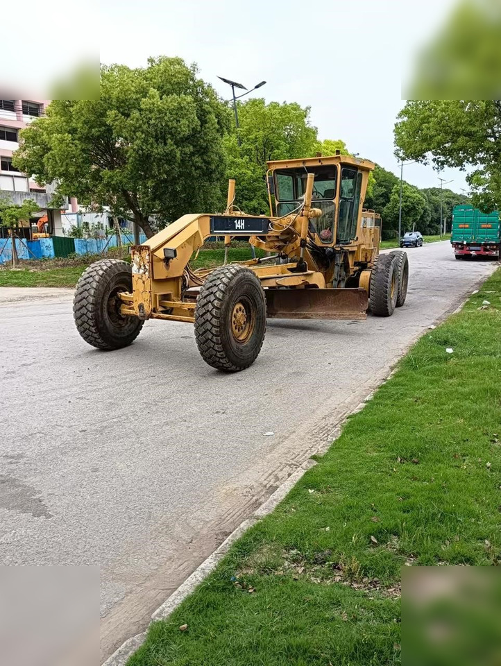 CATERPILLAR 14H - Grader: picture 4 CATERPILLAR 14H - Grader: picture 4