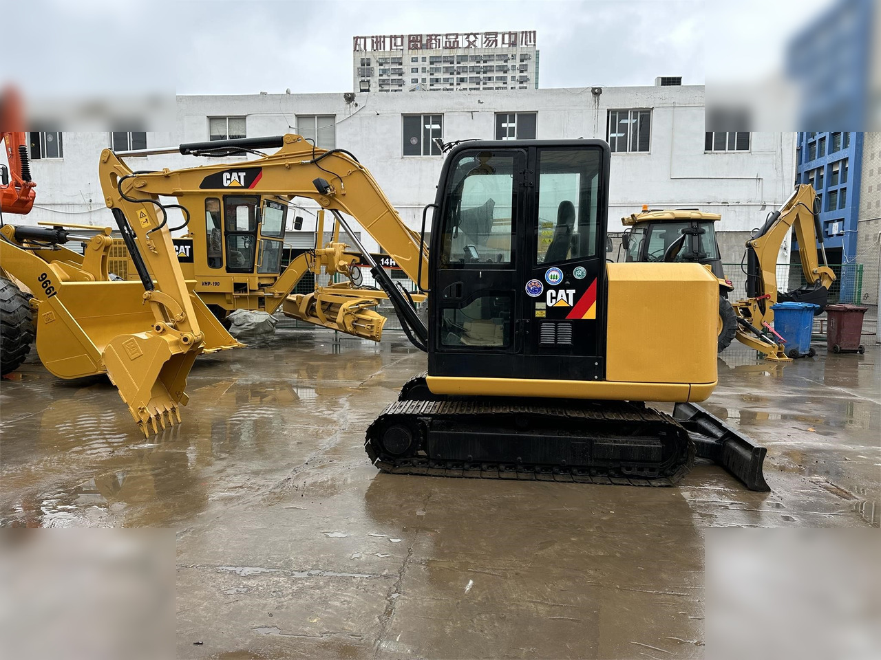 CATERPILLAR 305.5E2 CR - Mini excavator: picture 1 CATERPILLAR 305.5E2 CR - Mini excavator: picture 1