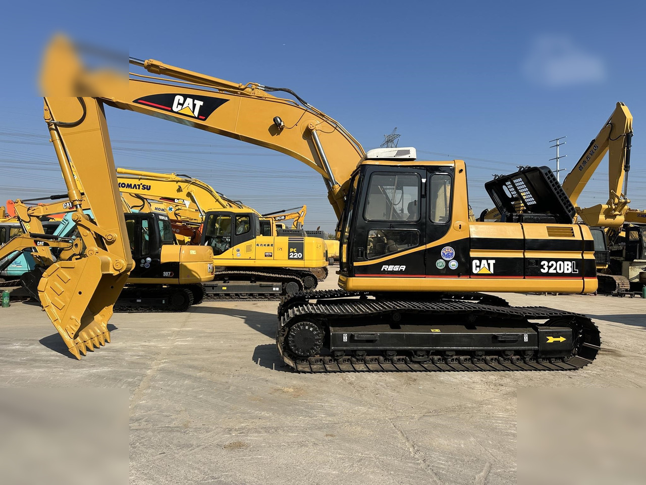 CATERPILLAR 320BL - Crawler excavator: picture 4 CATERPILLAR 320BL - Crawler excavator: picture 4