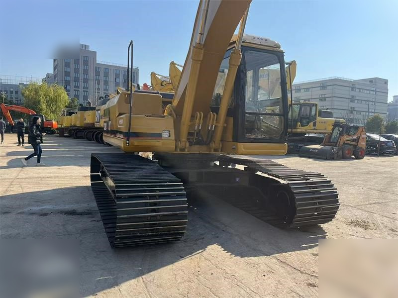 CATERPILLAR 320BL - Crawler excavator: picture 3 CATERPILLAR 320BL - Crawler excavator: picture 3