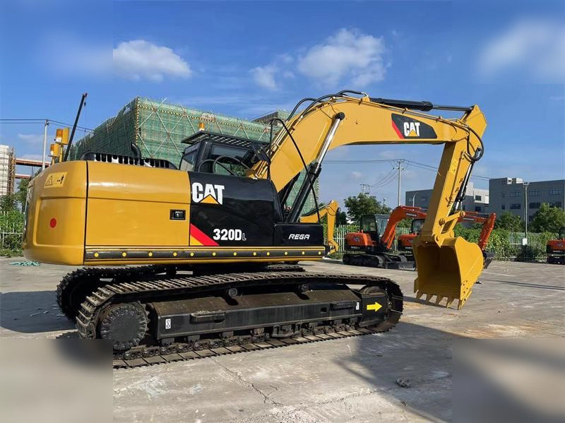 CATERPILLAR 320DL - Crawler excavator: picture 2 CATERPILLAR 320DL - Crawler excavator: picture 2