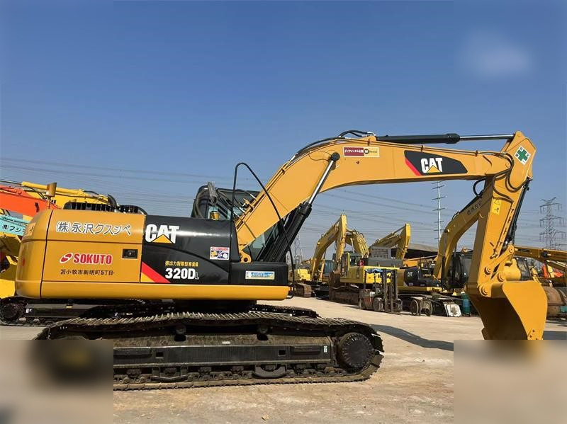 CATERPILLAR 320DL - Crawler excavator: picture 3 CATERPILLAR 320DL - Crawler excavator: picture 3