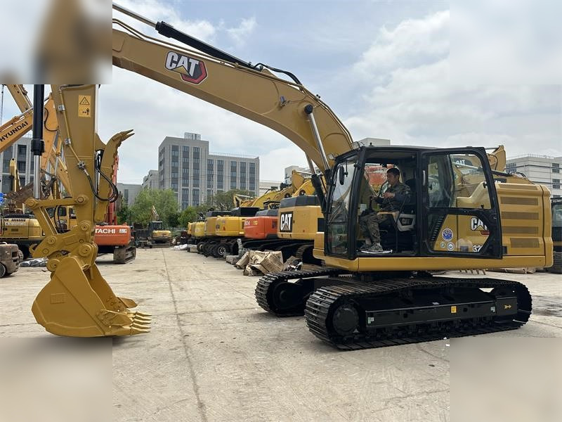 CATERPILLAR 320GC - Crawler excavator: picture 1 CATERPILLAR 320GC - Crawler excavator: picture 1