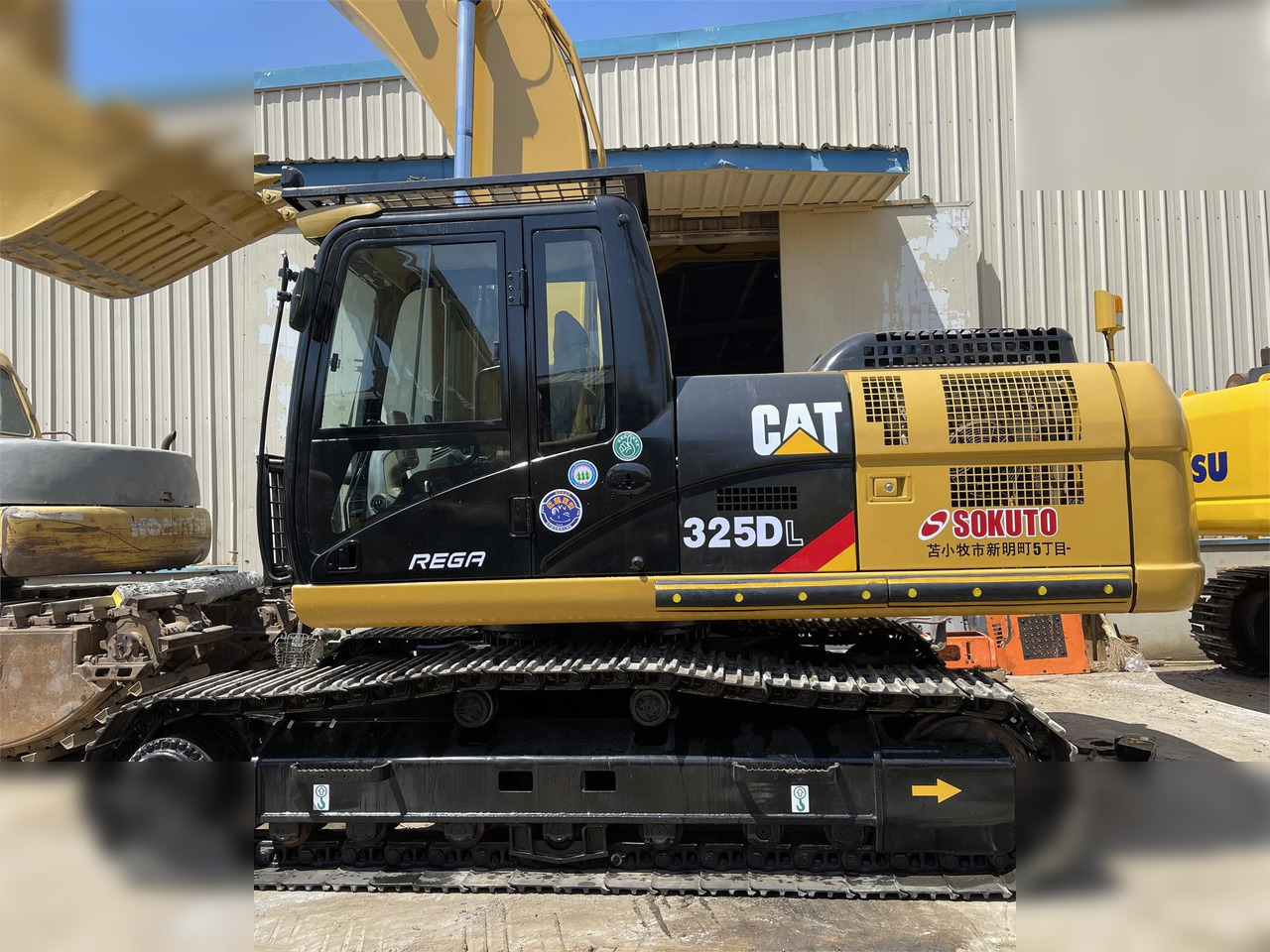 CATERPILLAR 325DL - Crawler excavator: picture 1 CATERPILLAR 325DL - Crawler excavator: picture 1
