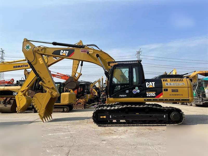 CATERPILLAR 325DL - Crawler excavator: picture 1 CATERPILLAR 325DL - Crawler excavator: picture 1