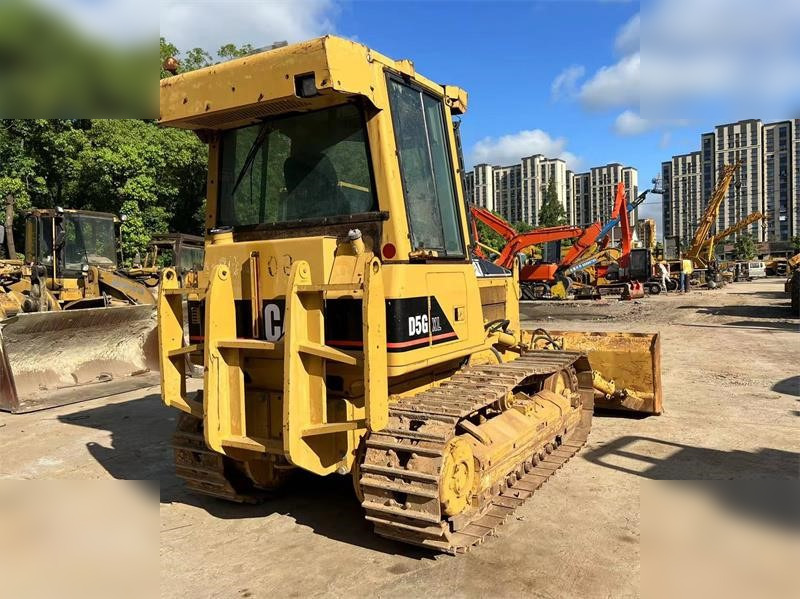 Bulldozer CATERPILLAR D5G XL: picture 6