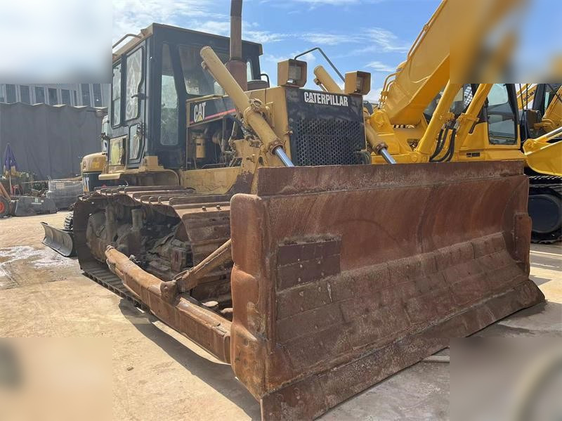CATERPILLAR D6G - Bulldozer: picture 2 CATERPILLAR D6G - Bulldozer: picture 2
