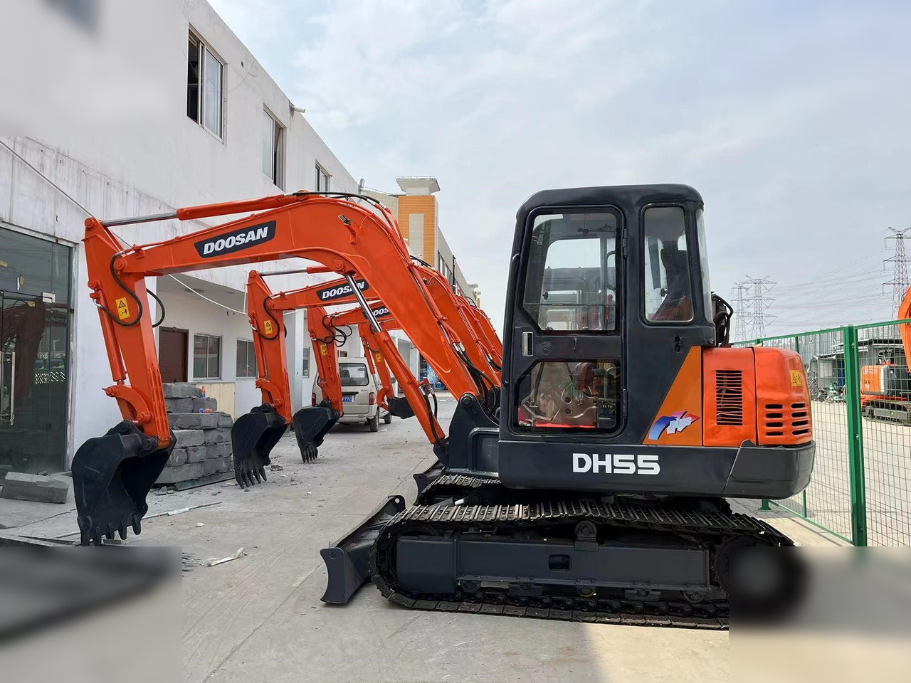 DOOSAN DH55 - Mini excavator: picture 1 DOOSAN DH55 - Mini excavator: picture 1