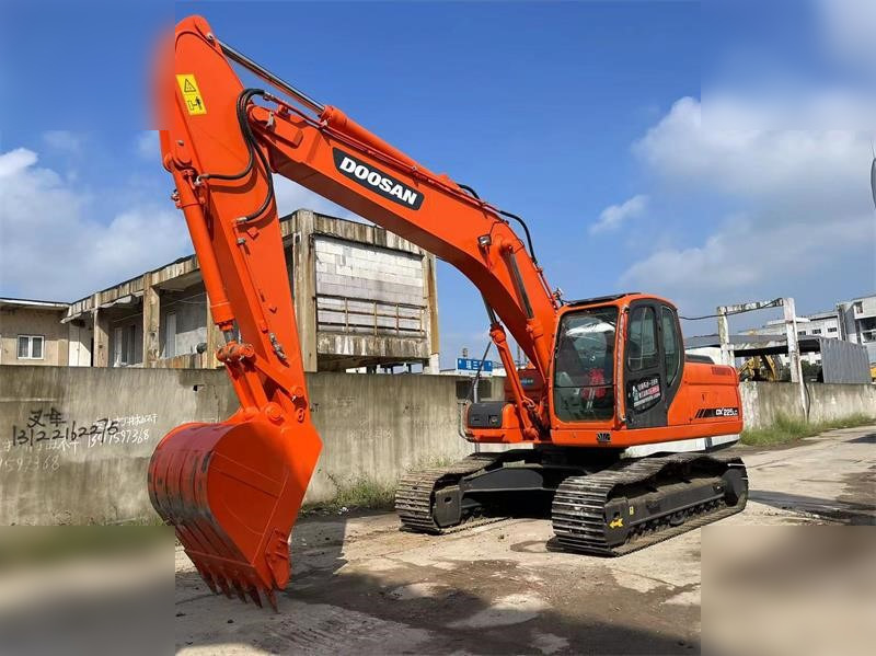 DOOSAN DX225 LC - Crawler excavator: picture 3 DOOSAN DX225 LC - Crawler excavator: picture 3